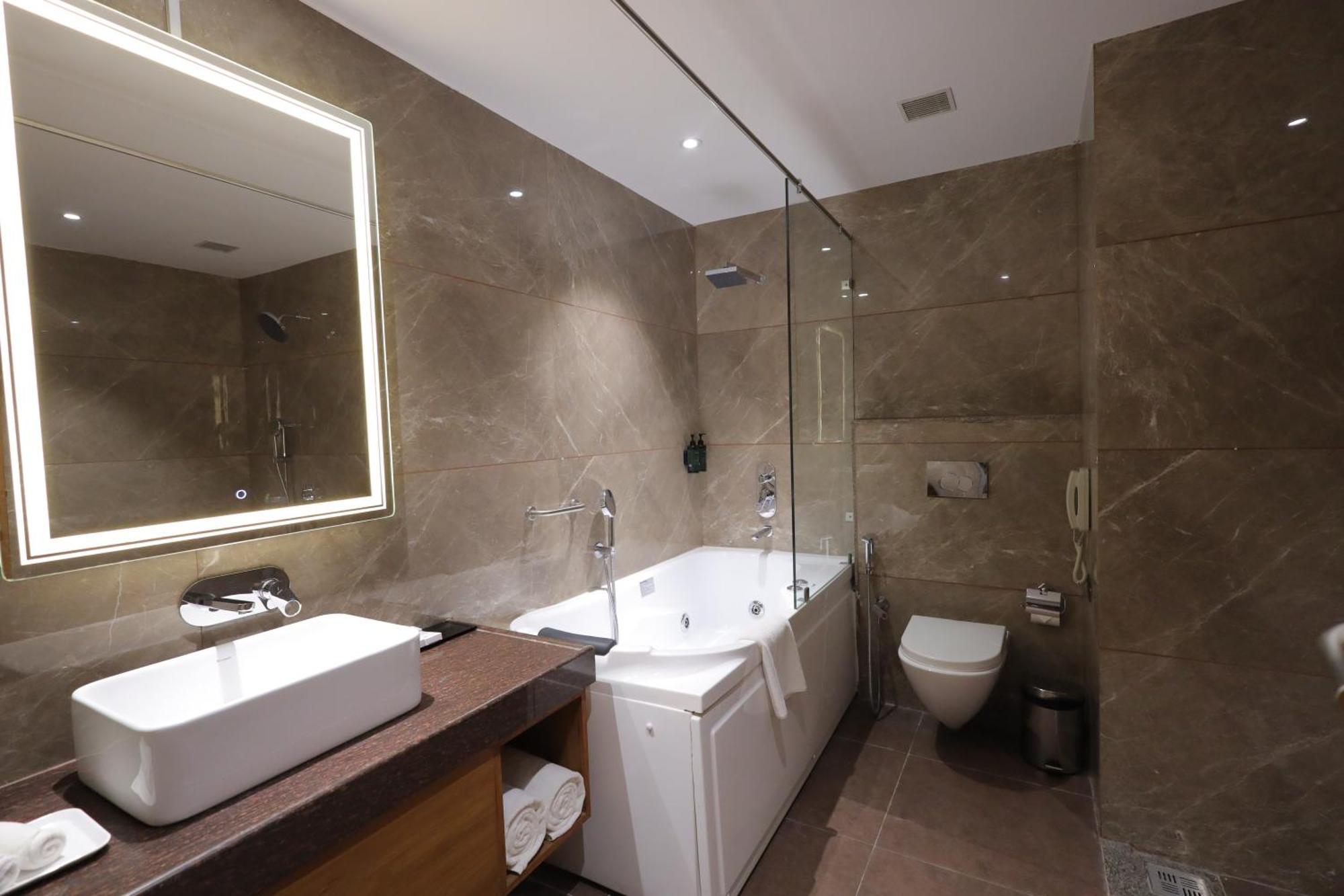 Ramada Encore By Wyndham Viramgam Extérieur photo