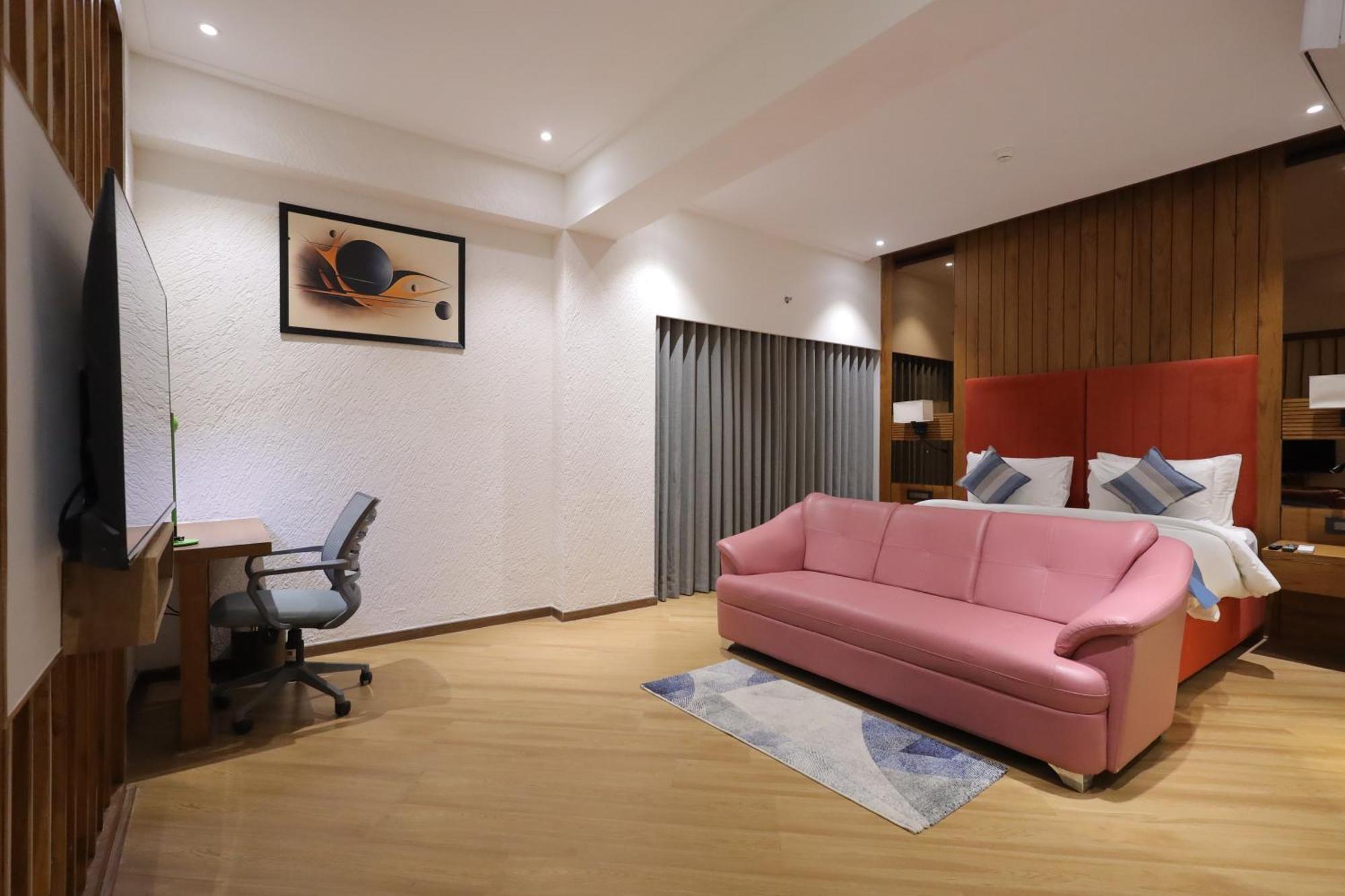 Ramada Encore By Wyndham Viramgam Extérieur photo