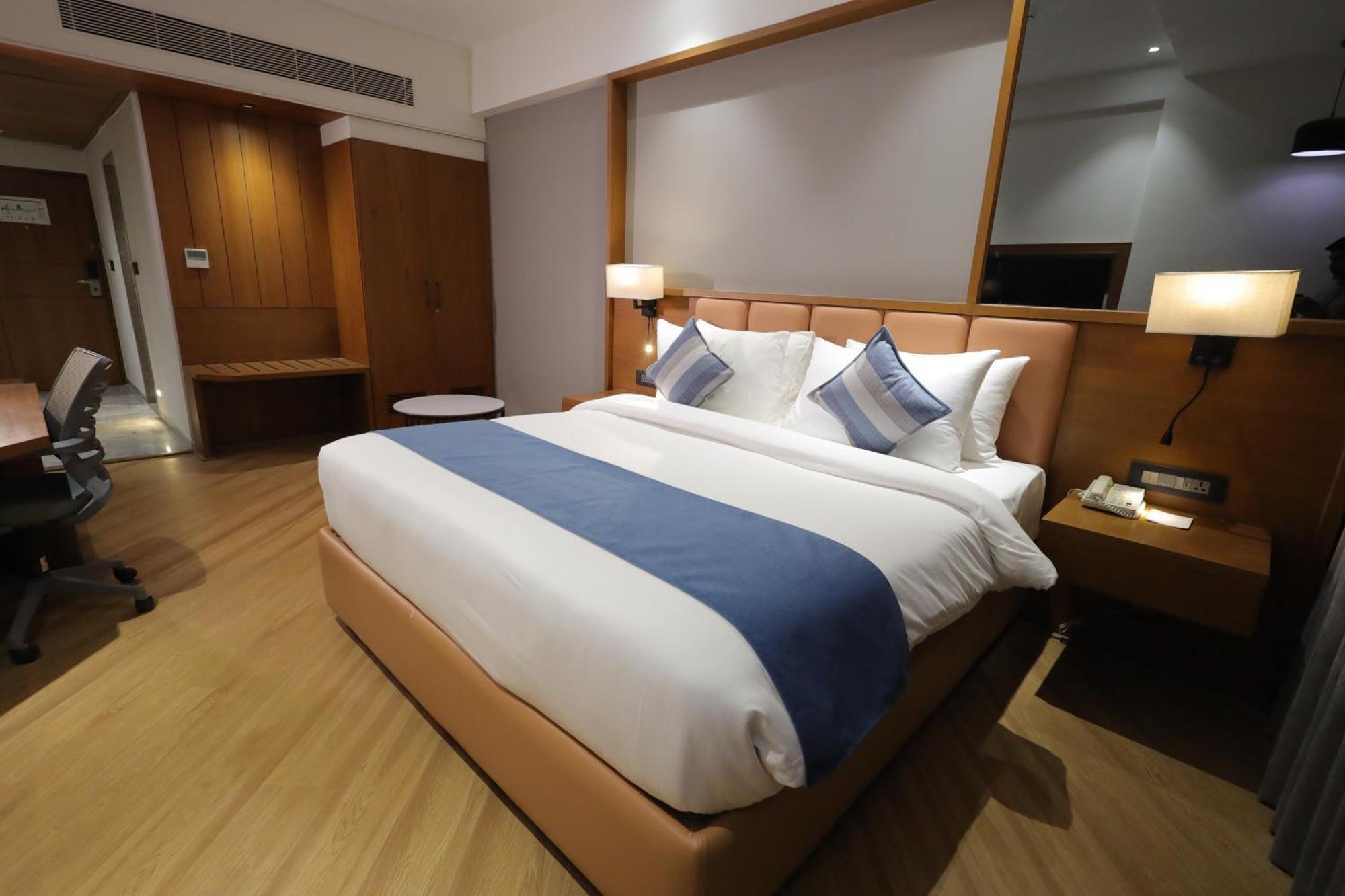 Ramada Encore By Wyndham Viramgam Extérieur photo