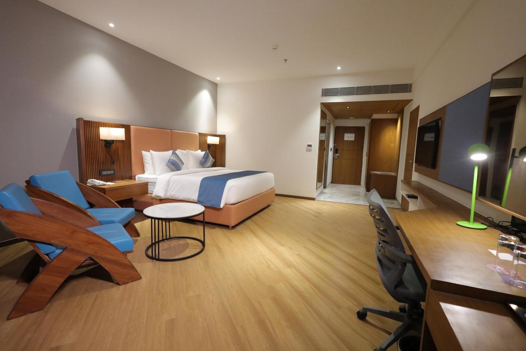 Ramada Encore By Wyndham Viramgam Extérieur photo