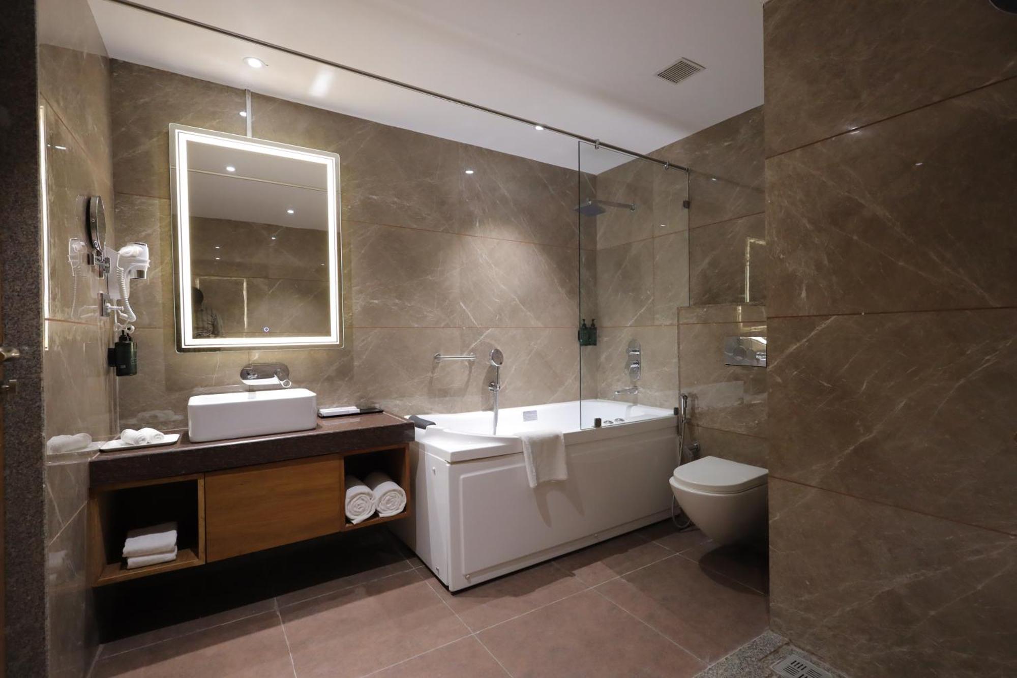 Ramada Encore By Wyndham Viramgam Extérieur photo